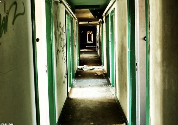 General Hospital — Underprivileged